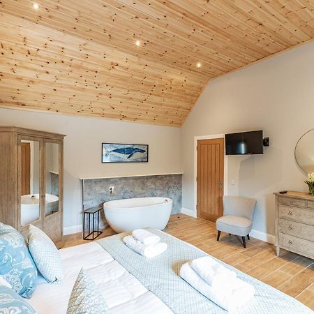 Osprey Lodge 1 With Hot Tub Newton Stewart Exterior foto